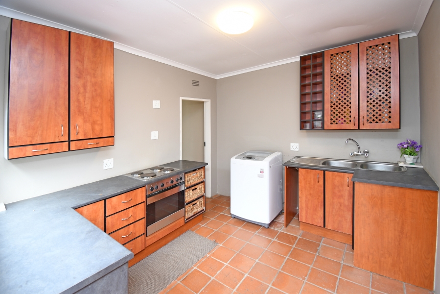 5 Bedroom Property for Sale in Parktown Gauteng