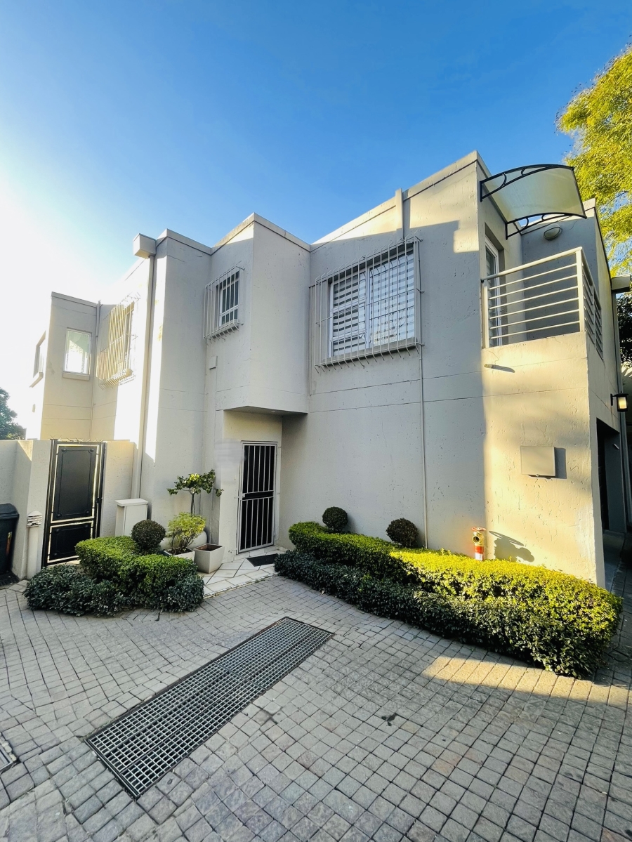 4 Bedroom Property for Sale in Sandown Gauteng