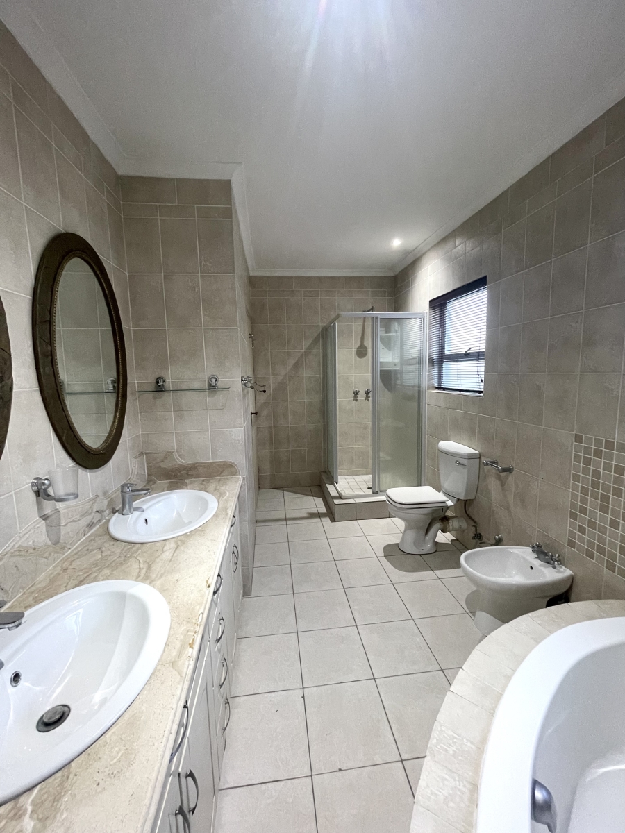 4 Bedroom Property for Sale in Sandown Gauteng