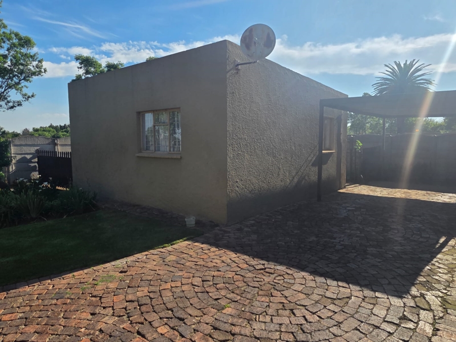 To Let 1 Bedroom Property for Rent in Impala Park Gauteng