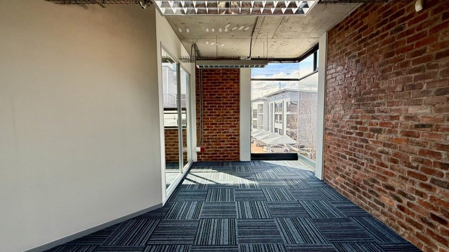 Commercial Property for Sale in Lonehill Gauteng