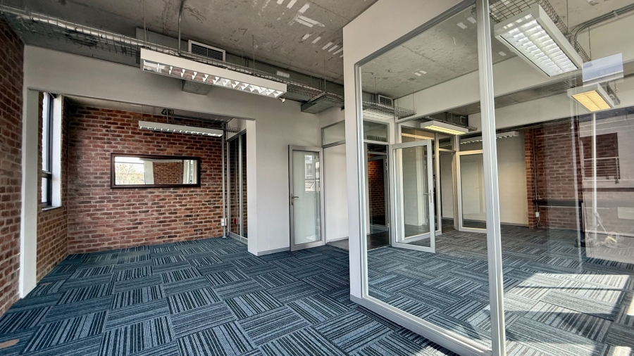 Commercial Property for Sale in Lonehill Gauteng