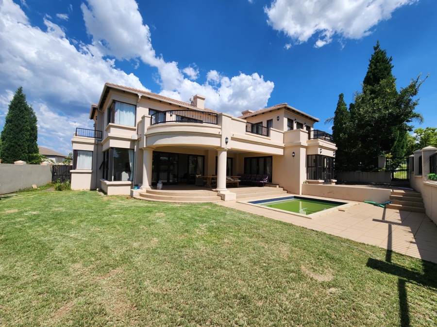 5 Bedroom Property for Sale in Blue Valley Golf Estate Gauteng