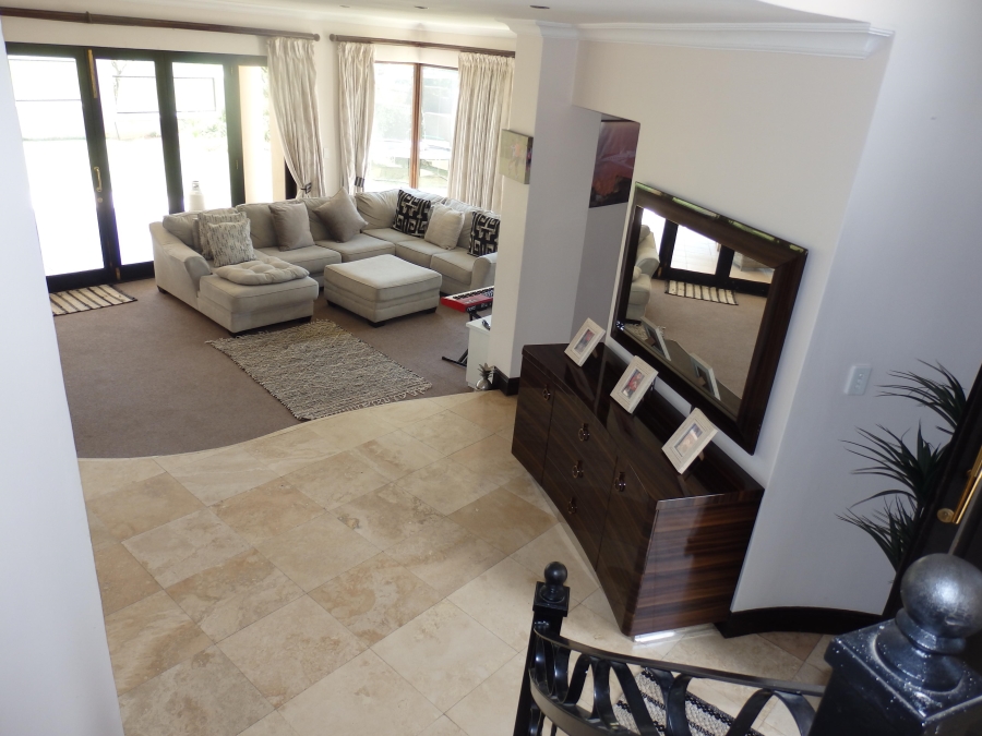 5 Bedroom Property for Sale in Blue Valley Golf Estate Gauteng