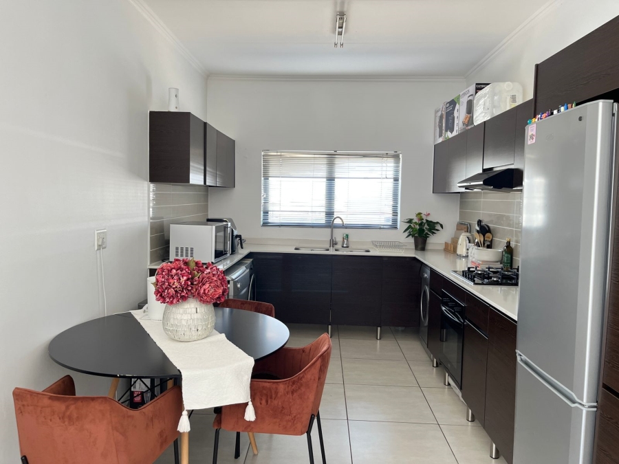 1 Bedroom Property for Sale in Greenstone Ridge Gauteng