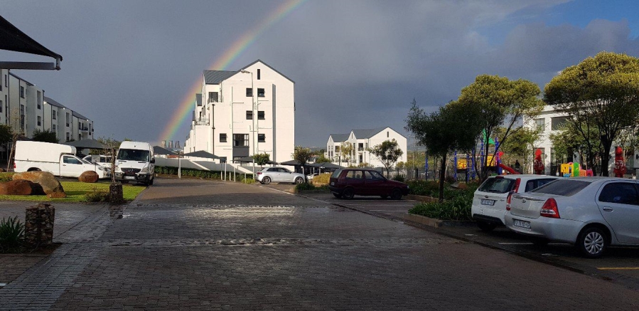 1 Bedroom Property for Sale in Greenstone Ridge Gauteng