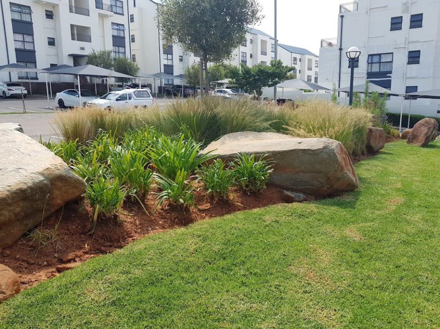 1 Bedroom Property for Sale in Greenstone Ridge Gauteng