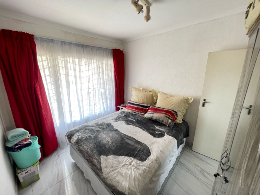 1 Bedroom Property for Sale in Bramley View Gauteng