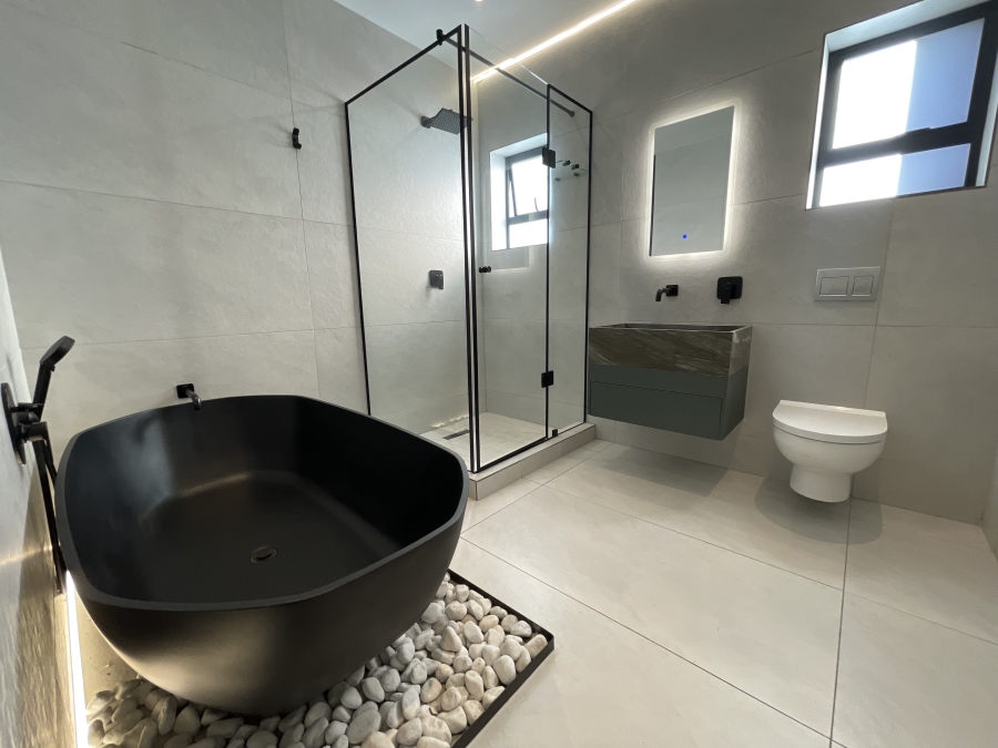 To Let 2 Bedroom Property for Rent in Fourways Gauteng