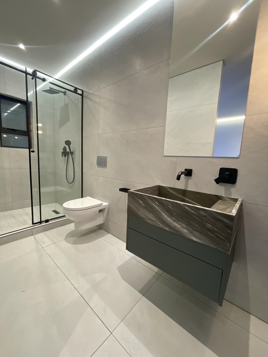 To Let 2 Bedroom Property for Rent in Fourways Gauteng