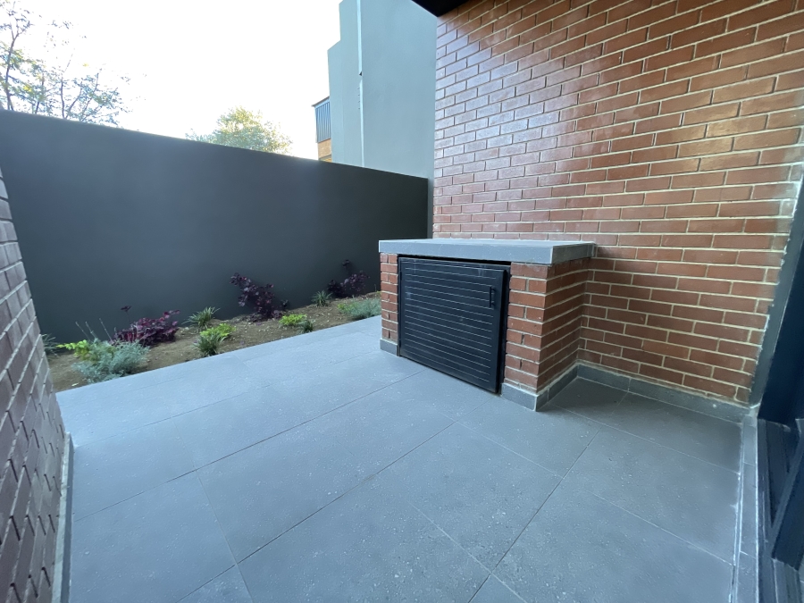 To Let 2 Bedroom Property for Rent in Fourways Gauteng