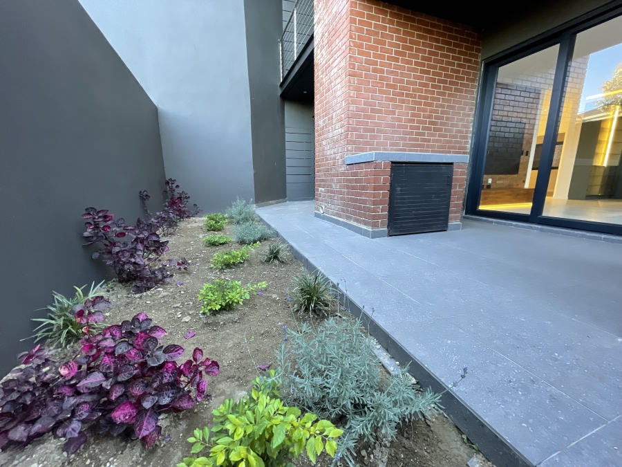To Let 2 Bedroom Property for Rent in Fourways Gauteng