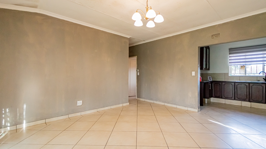 To Let 3 Bedroom Property for Rent in Knoppieslaagte Gauteng