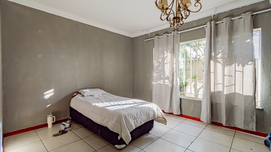 To Let 3 Bedroom Property for Rent in Knoppieslaagte Gauteng