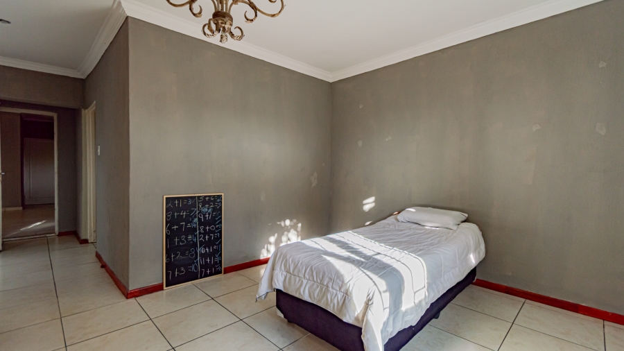 To Let 3 Bedroom Property for Rent in Knoppieslaagte Gauteng