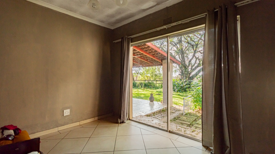 To Let 3 Bedroom Property for Rent in Knoppieslaagte Gauteng