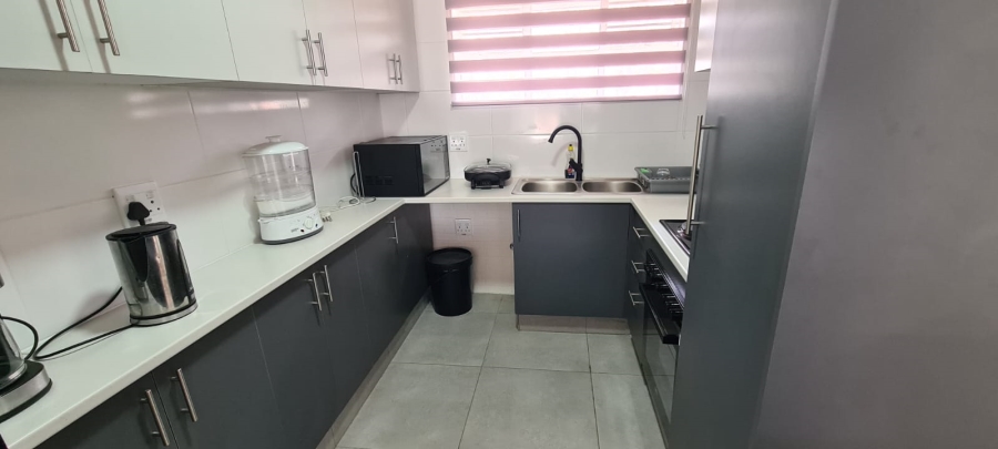 2 Bedroom Property for Sale in South Crest Gauteng