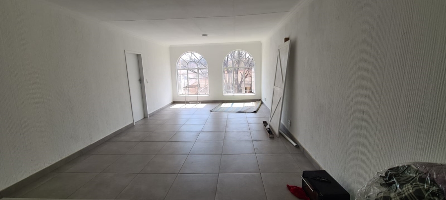 2 Bedroom Property for Sale in South Crest Gauteng