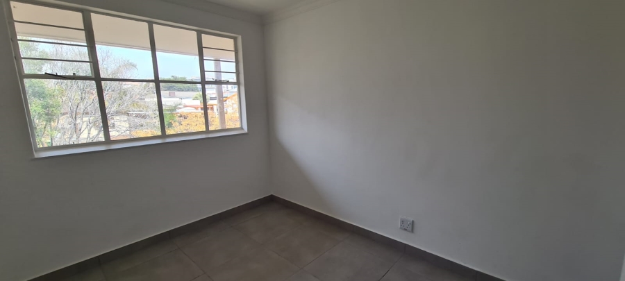 2 Bedroom Property for Sale in South Crest Gauteng