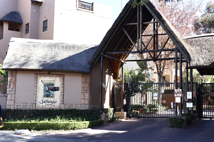 1 Bedroom Property for Sale in Pineslopes Gauteng
