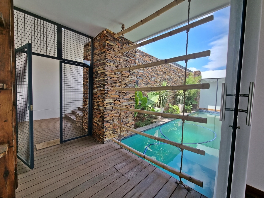 To Let 4 Bedroom Property for Rent in Midstream Ridge Gauteng