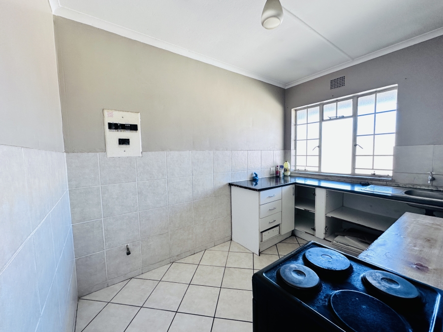 2 Bedroom Property for Sale in Germiston South Gauteng