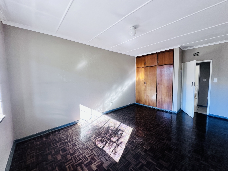 2 Bedroom Property for Sale in Germiston South Gauteng