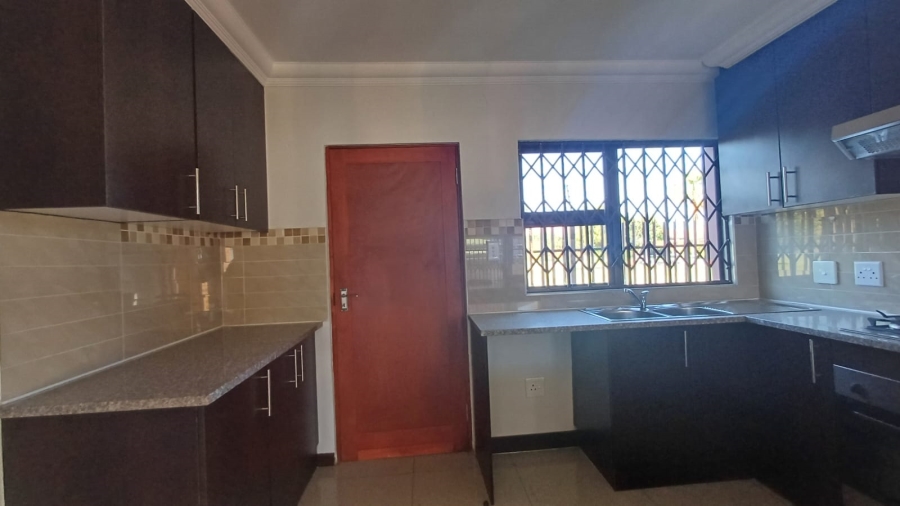 To Let 3 Bedroom Property for Rent in Brackendowns Gauteng