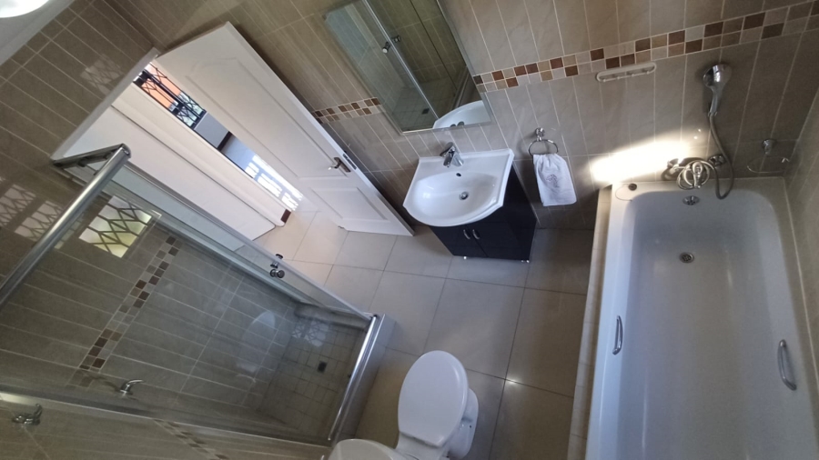 To Let 3 Bedroom Property for Rent in Brackendowns Gauteng