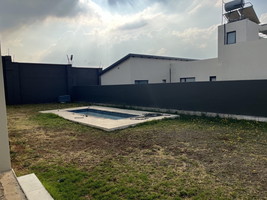 4 Bedroom Property for Sale in Bedfordview Gauteng