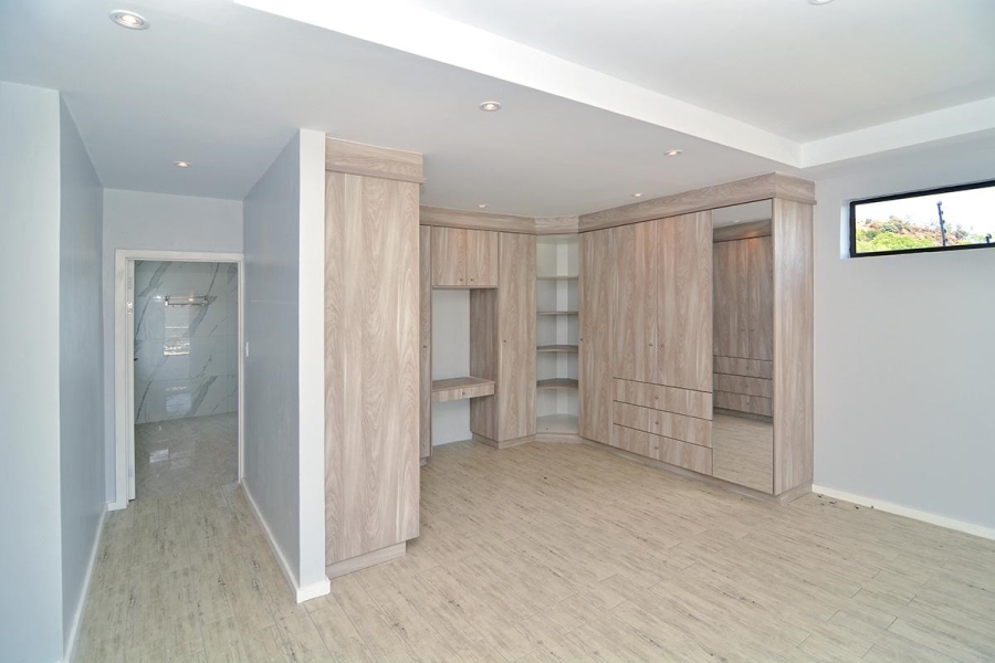 4 Bedroom Property for Sale in Bedfordview Gauteng