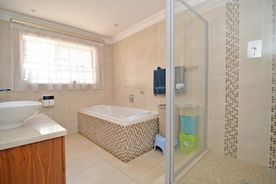 4 Bedroom Property for Sale in Bedfordview Gauteng