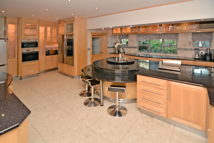 6 Bedroom Property for Sale in Bedfordview Gauteng