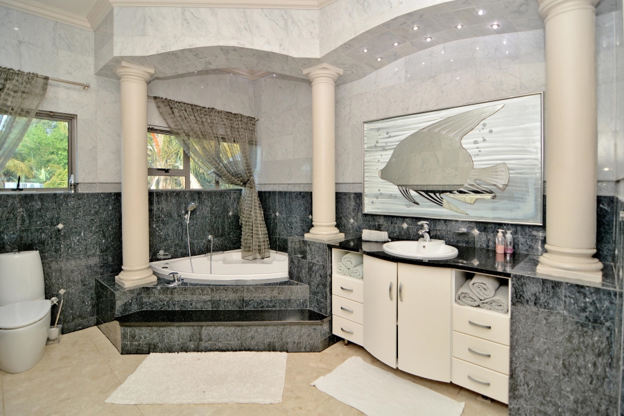 6 Bedroom Property for Sale in Bedfordview Gauteng