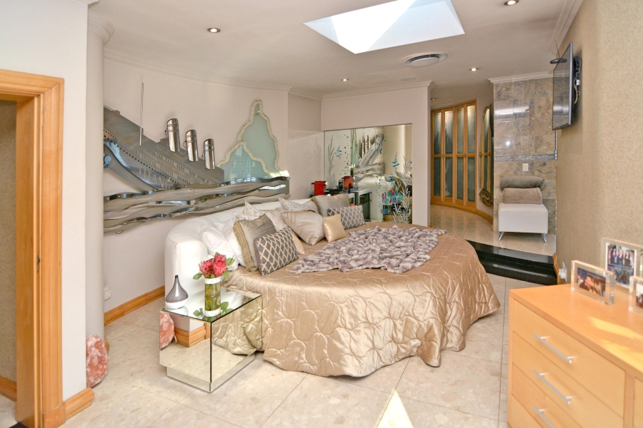 6 Bedroom Property for Sale in Bedfordview Gauteng
