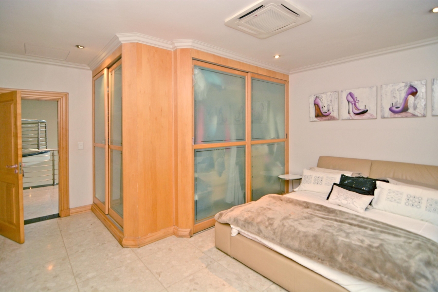 6 Bedroom Property for Sale in Bedfordview Gauteng