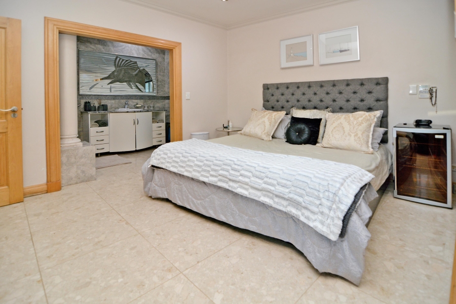 6 Bedroom Property for Sale in Bedfordview Gauteng