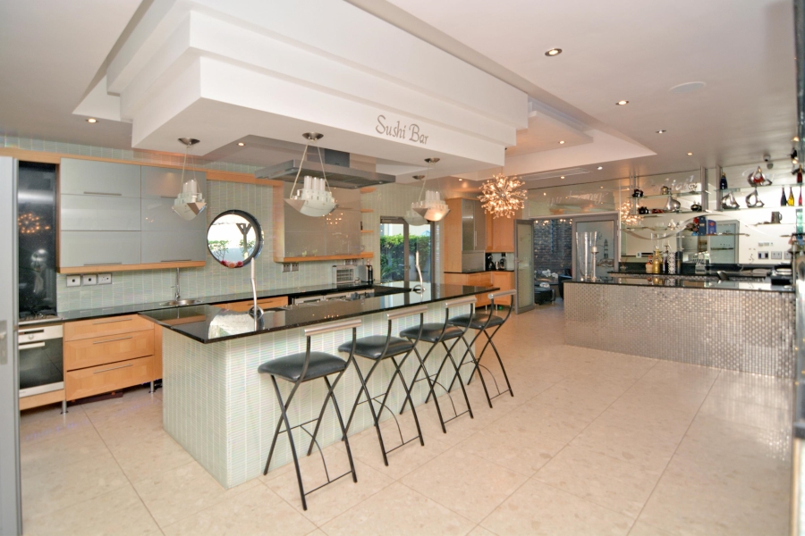 6 Bedroom Property for Sale in Bedfordview Gauteng