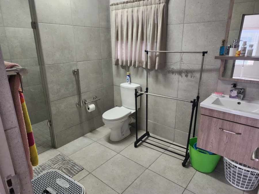 1 Bedroom Property for Sale in Waterkloof Marina Retirement Estate Gauteng