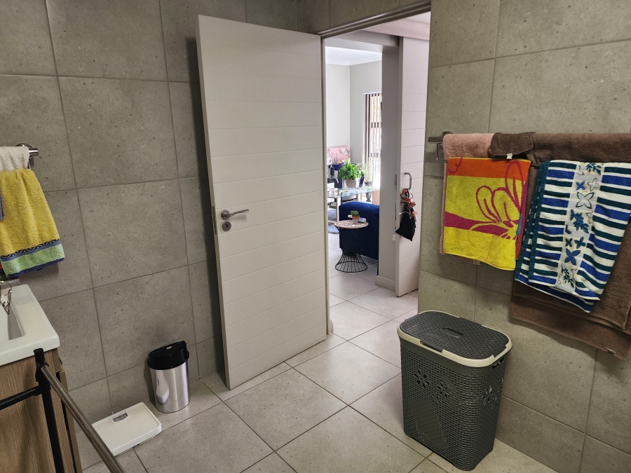 1 Bedroom Property for Sale in Waterkloof Marina Retirement Estate Gauteng