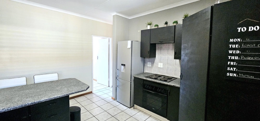 2 Bedroom Property for Sale in Die Hoewes Gauteng