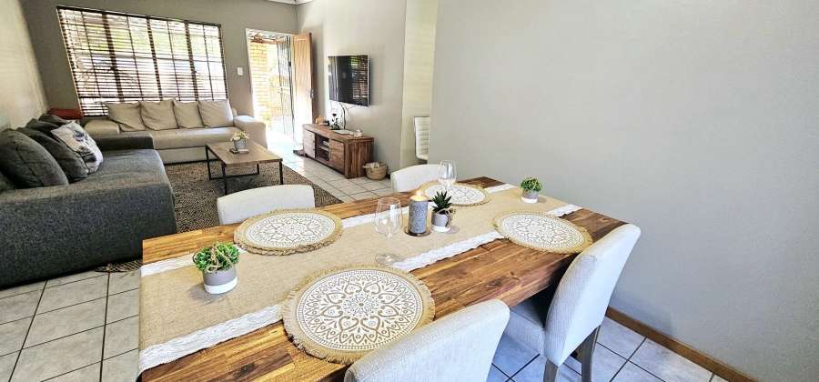 2 Bedroom Property for Sale in Die Hoewes Gauteng