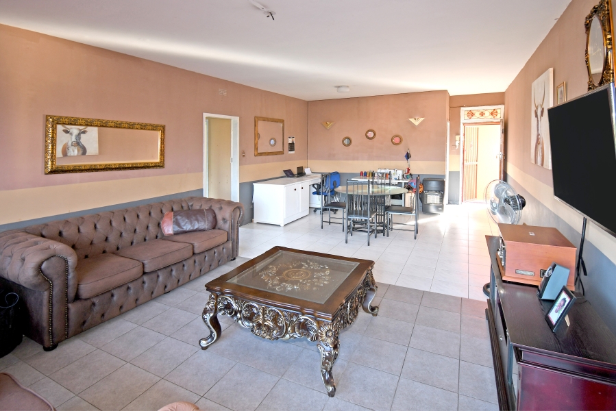 2 Bedroom Property for Sale in Kew Gauteng