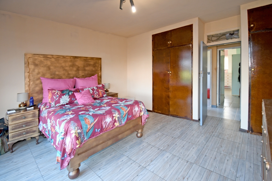 2 Bedroom Property for Sale in Kew Gauteng