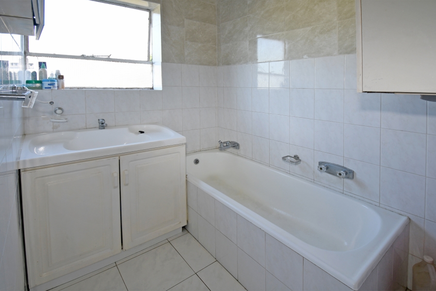 2 Bedroom Property for Sale in Kew Gauteng
