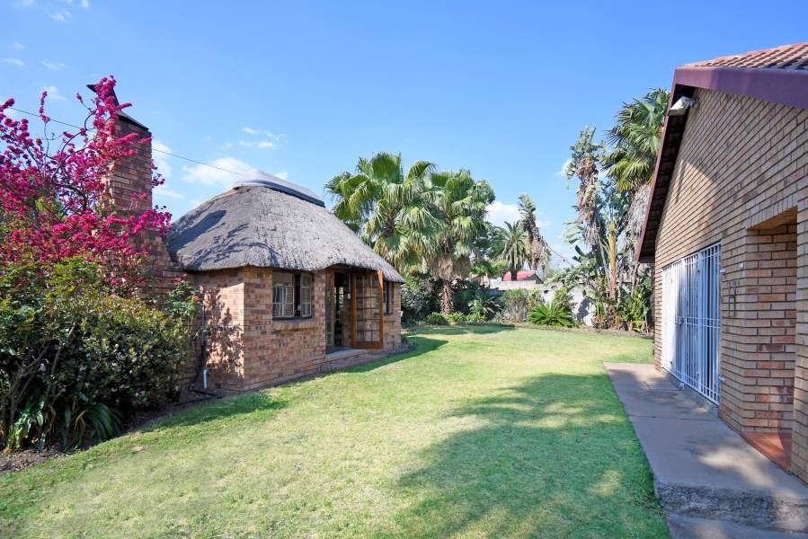 4 Bedroom Property for Sale in Sunninghill Gauteng