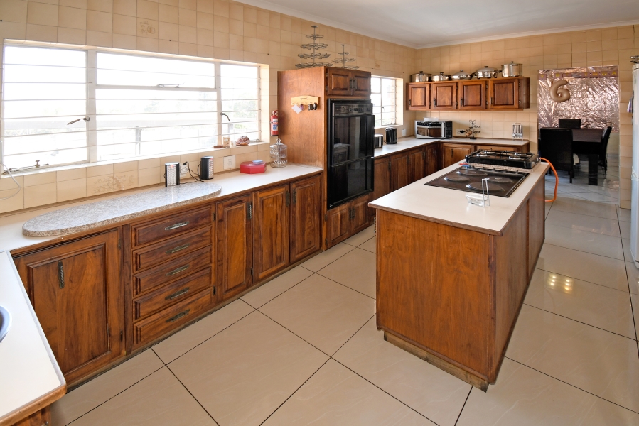 4 Bedroom Property for Sale in Sunninghill Gauteng