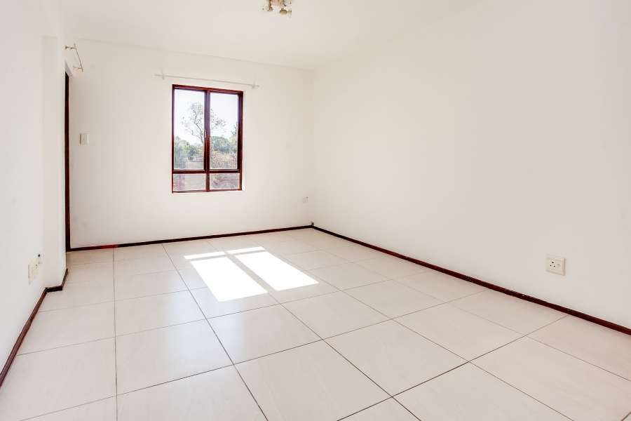 1 Bedroom Property for Sale in Bryanston Gauteng