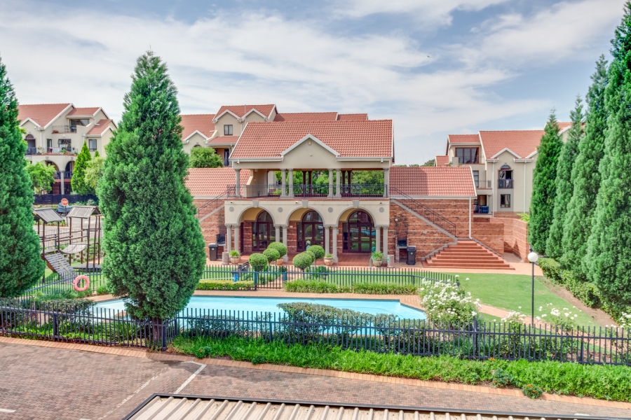 1 Bedroom Property for Sale in Bryanston Gauteng