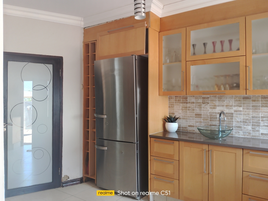 5 Bedroom Property for Sale in Helderwyk Gauteng